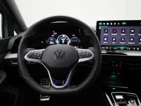 Volkswagen Golf (2025) thumbnail 7