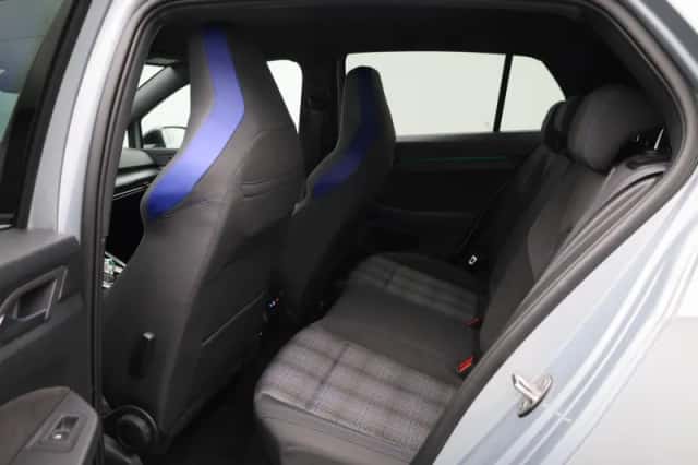 Volkswagen Golf (2025) thumbnail 10