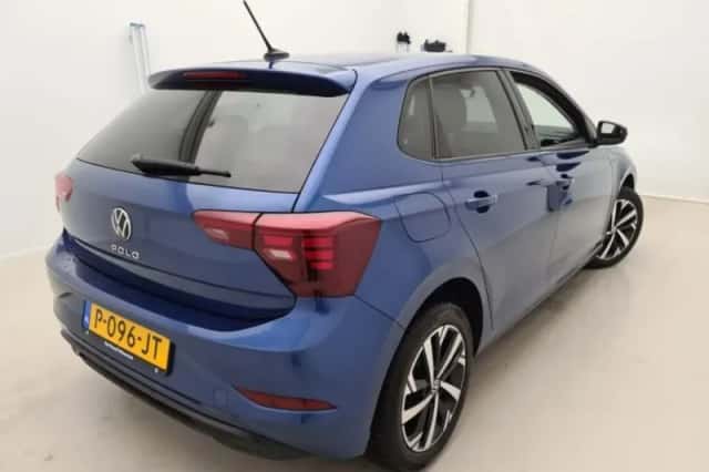 Volkswagen Polo (2022) thumbnail 2