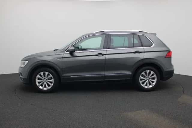 Volkswagen Tiguan (2019) thumbnail 4