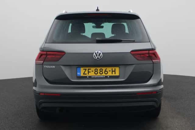Volkswagen Tiguan (2019) thumbnail 5