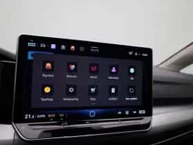 Volkswagen Golf (2025) thumbnail 17