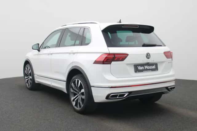 Volkswagen Tiguan (2023) thumbnail 2
