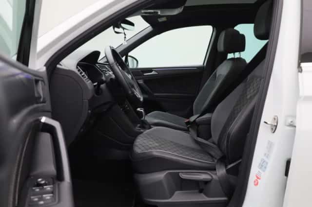 Volkswagen Tiguan (2023) thumbnail 11