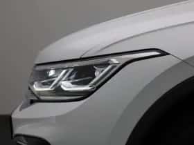 Volkswagen Tiguan (2023) thumbnail 17