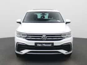 Volkswagen Tiguan (2023) thumbnail 3