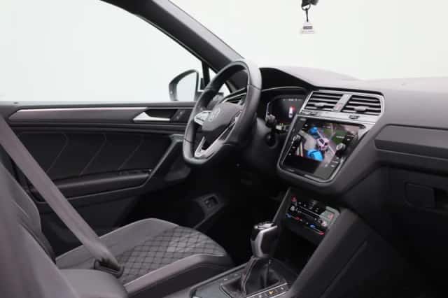 Volkswagen Tiguan (2023) thumbnail 40