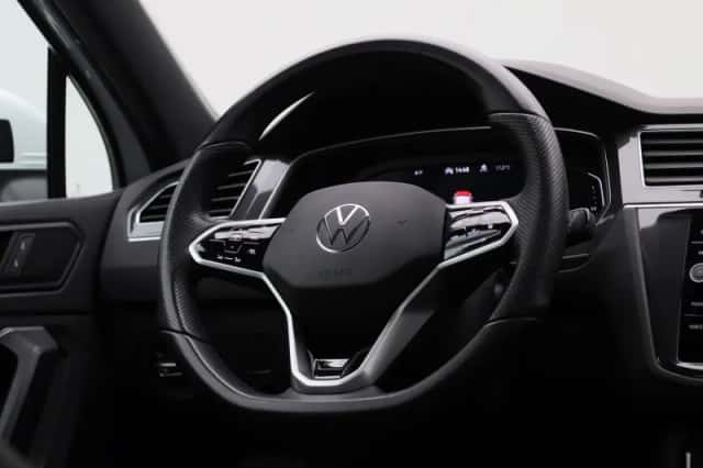 Volkswagen Tiguan (2023) thumbnail 48