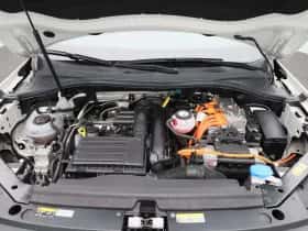 Volkswagen Tiguan (2023) thumbnail 52