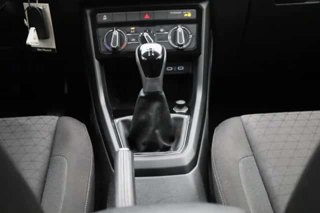 Volkswagen T-Cross (2021) thumbnail 10