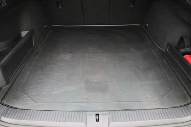 Volkswagen Passat (2023) thumbnail 15