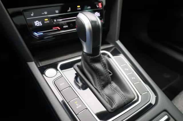 Volkswagen Passat (2023) thumbnail 34