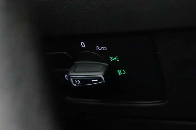 Volkswagen Passat (2023) thumbnail 35