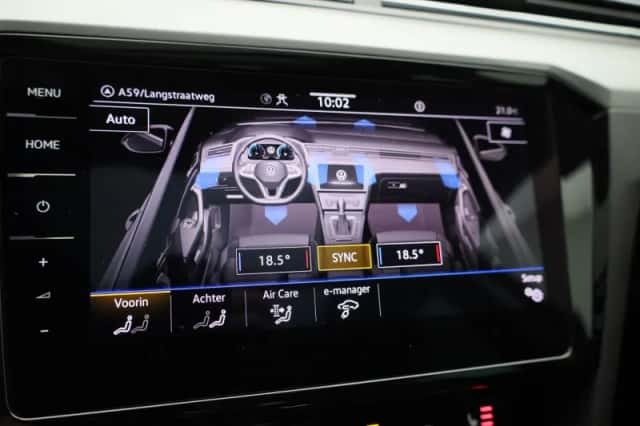 Volkswagen Passat (2023) thumbnail 42
