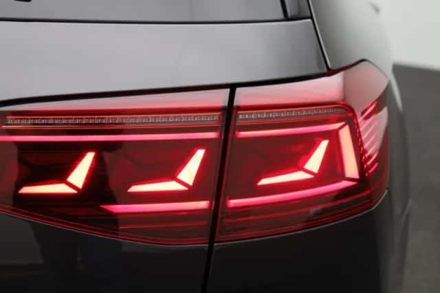 Volkswagen Passat (2023) thumbnail 55