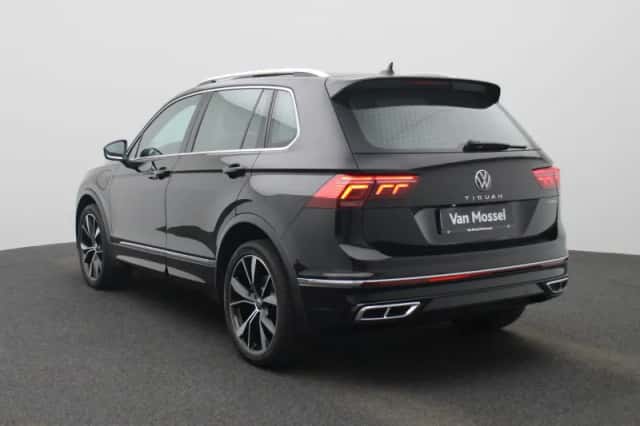Volkswagen Tiguan (2022) thumbnail 2