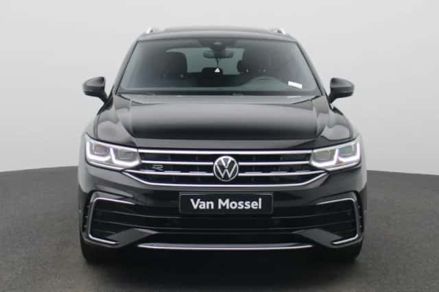 Volkswagen Tiguan (2022) thumbnail 3