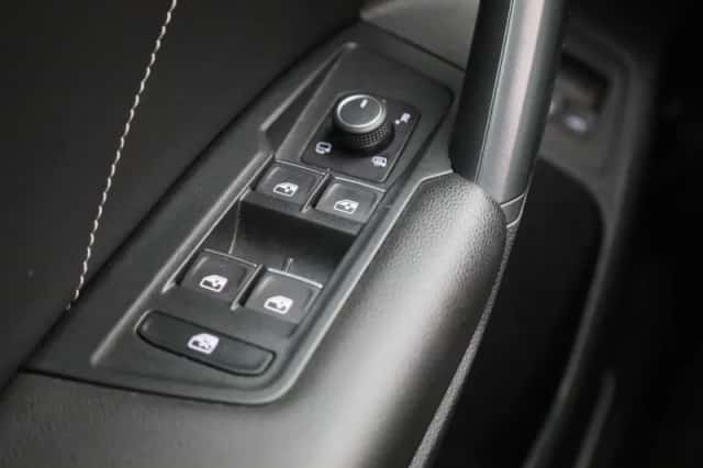 Volkswagen Tiguan (2022) thumbnail 34