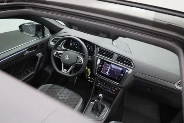 Volkswagen Tiguan (2022) thumbnail 40