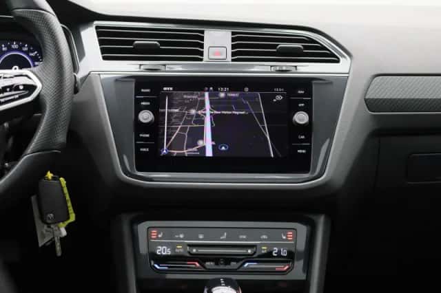 Volkswagen Tiguan (2022) thumbnail 9