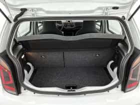 Volkswagen Up! (2021) thumbnail 19