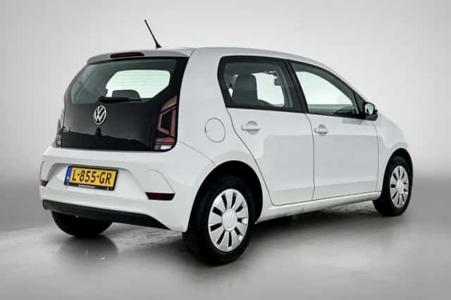 Volkswagen Up! (2021) thumbnail 4