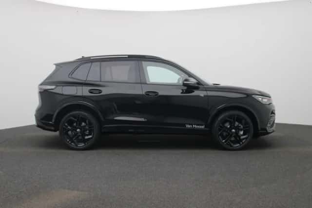Volkswagen Tiguan (2026) thumbnail 6