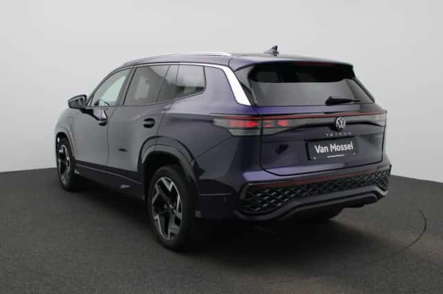 Volkswagen Tayron (2025) thumbnail 2