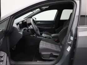 Volkswagen Golf (2025) thumbnail 9