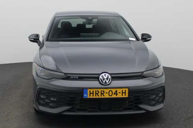 Volkswagen Golf (2025) thumbnail 3