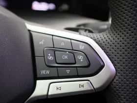 Volkswagen Golf (2025) thumbnail 25