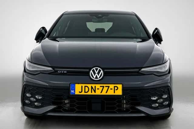 Volkswagen Golf (2025) thumbnail 5