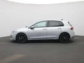 Volkswagen Golf (2025) thumbnail 4