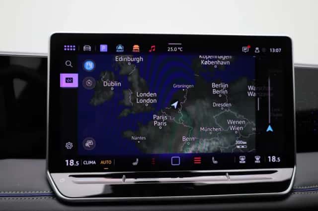 Volkswagen Tiguan (2025) thumbnail 24