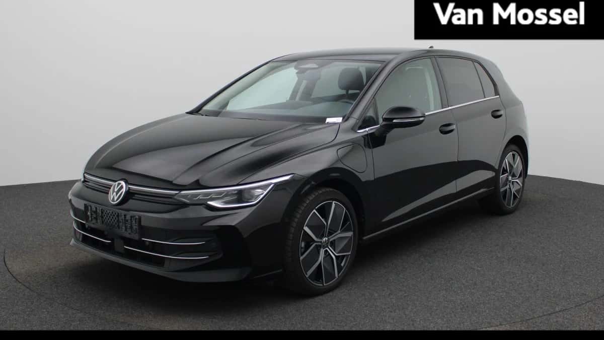 Volkswagen Golf (2025) — foto 1