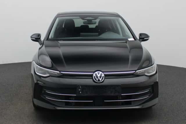 Volkswagen Golf (2025) thumbnail 3
