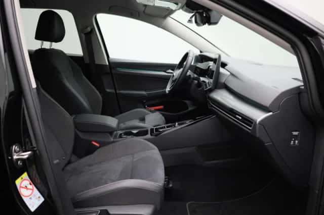 Volkswagen Golf (2025) thumbnail 44