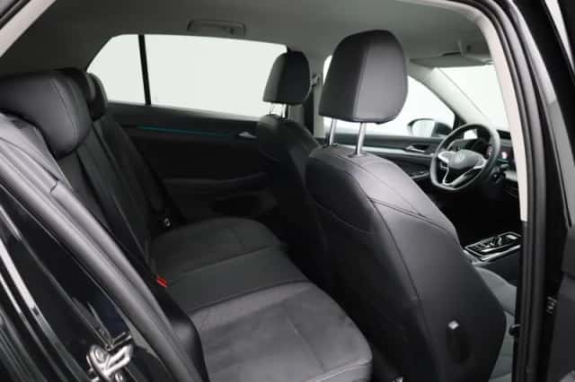 Volkswagen Golf (2025) thumbnail 45