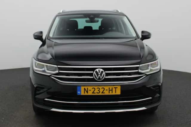 Volkswagen Tiguan (2020) thumbnail 3