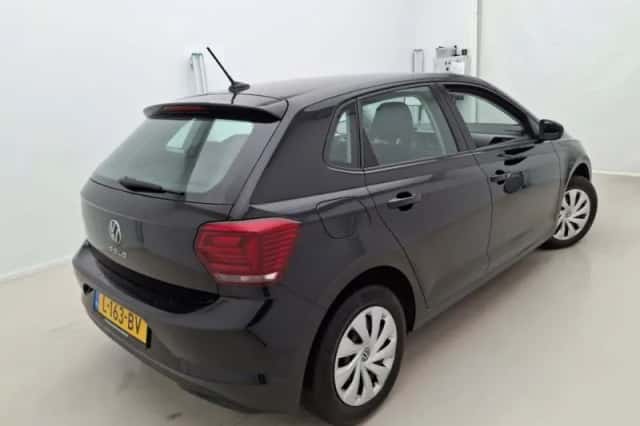 Volkswagen Polo (2021) thumbnail 2