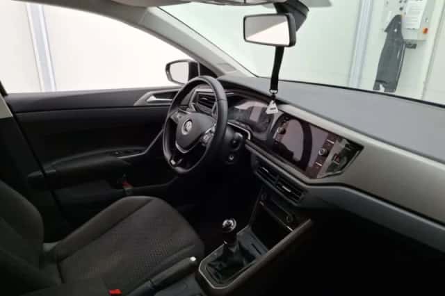 Volkswagen Polo (2021) thumbnail 3