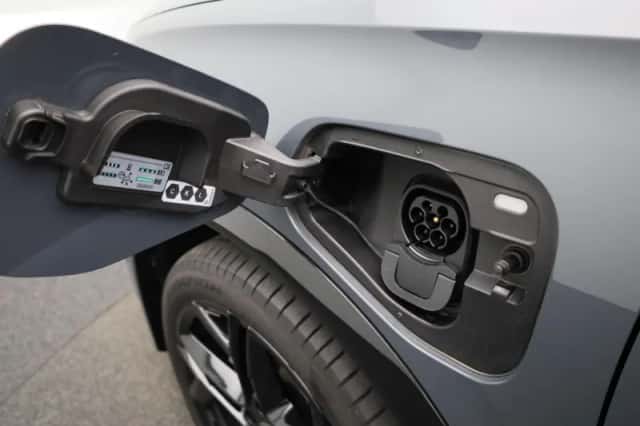 Volkswagen Tiguan (2025) thumbnail 17