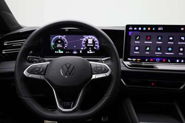 Volkswagen Tiguan (2025) thumbnail 7