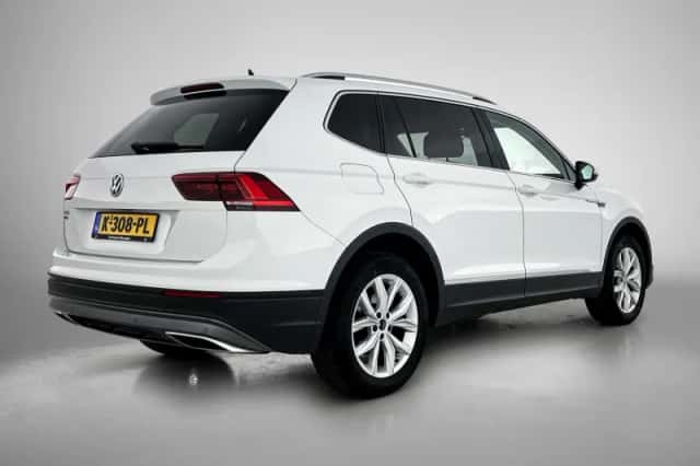 Volkswagen Tiguan (2021) thumbnail 4