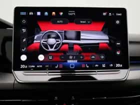 Volkswagen Golf (2025) thumbnail 32