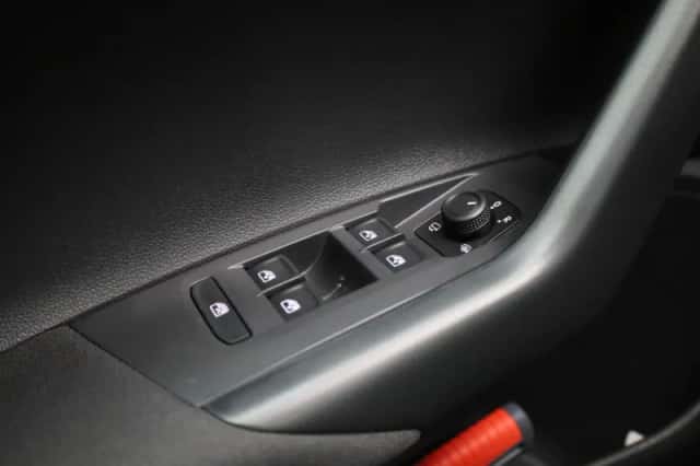 Volkswagen Polo (2025) thumbnail 25