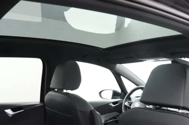Volkswagen ID.3 (2023) thumbnail 6