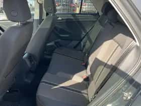 Volkswagen T-Roc (2019) thumbnail 19