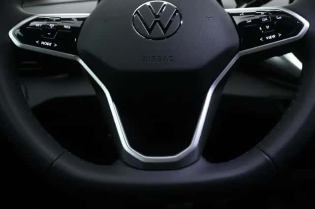 Volkswagen ID.4 (2023) thumbnail 16
