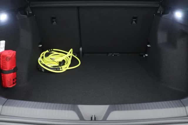 Volkswagen ID.4 (2023) thumbnail 17